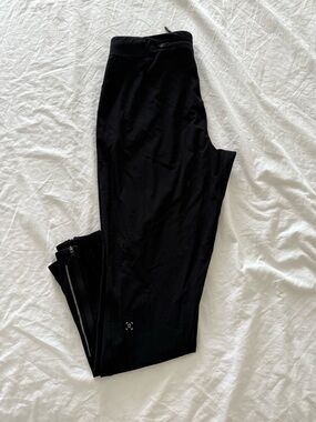 Black Lululemon Athletic joggers with Zipper Ankles